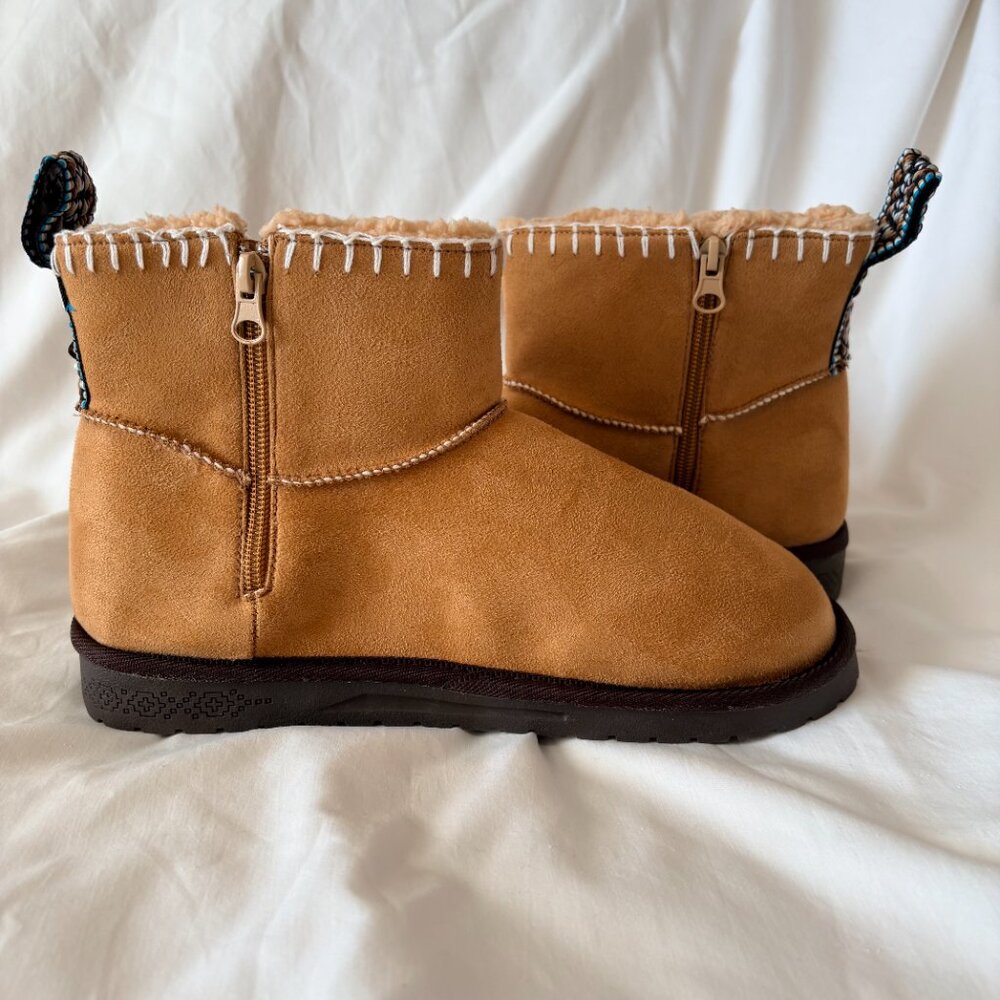 MUK LUKS Lydia Ankle Boots 9 Chestnut Brown Cozy Chalet Knit Side Zip - Picture 2 of 6